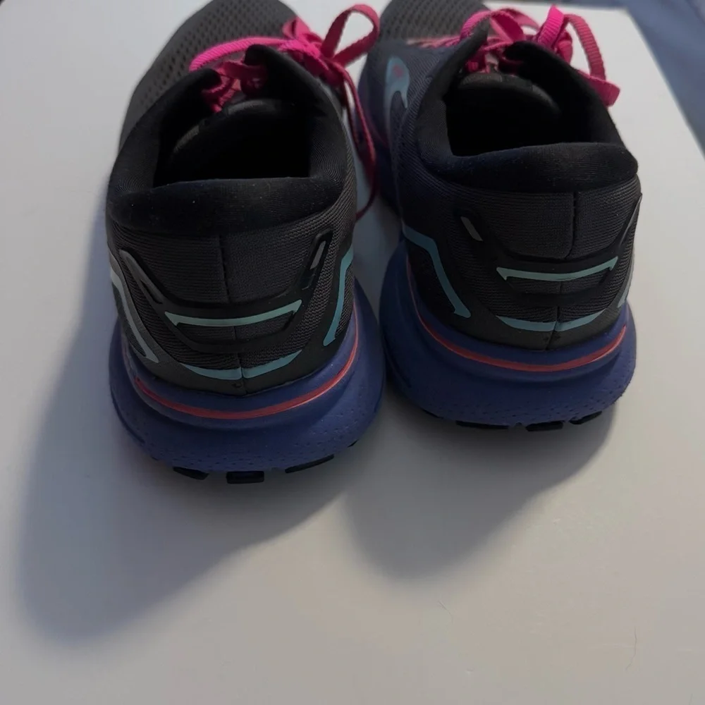 Brooks Black and Pink Running Shoes